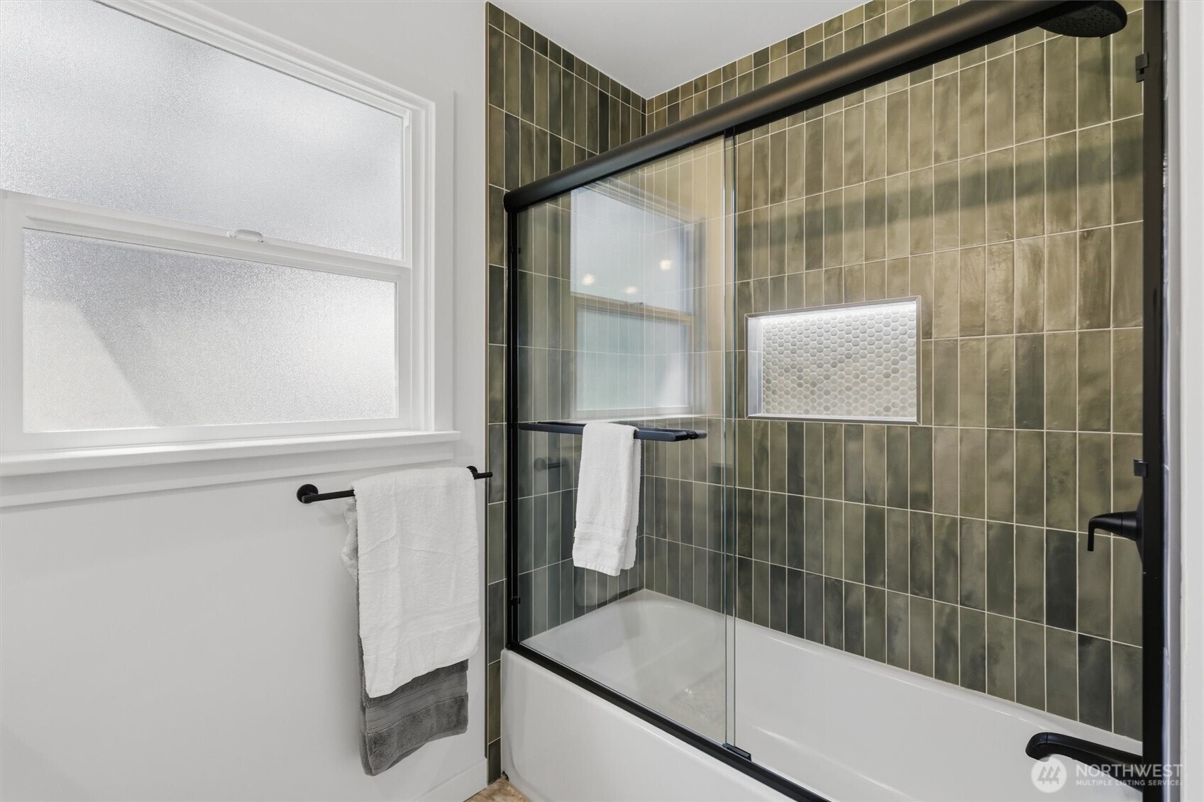 920 Maple Street Edmonds, WA 98020 - Photo 37 of 39 Gallery Image 37