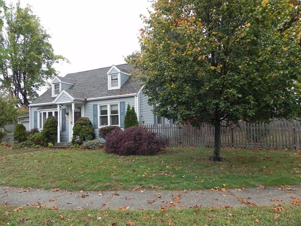 30 Arden Street Springfield, MA 01118 - Photo 2 of 14