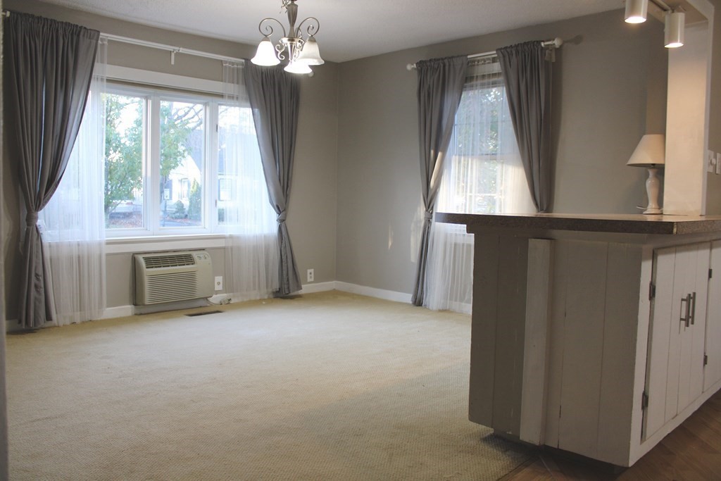 30 Arden Street Springfield, MA 01118 - Photo 6 of 14