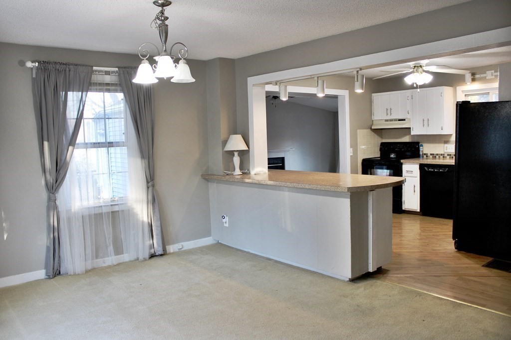 30 Arden Street Springfield, MA 01118 - Photo 7 of 14