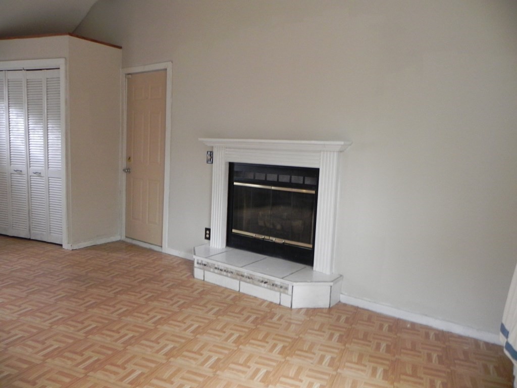 30 Arden Street Springfield, MA 01118 - Photo 9 of 14