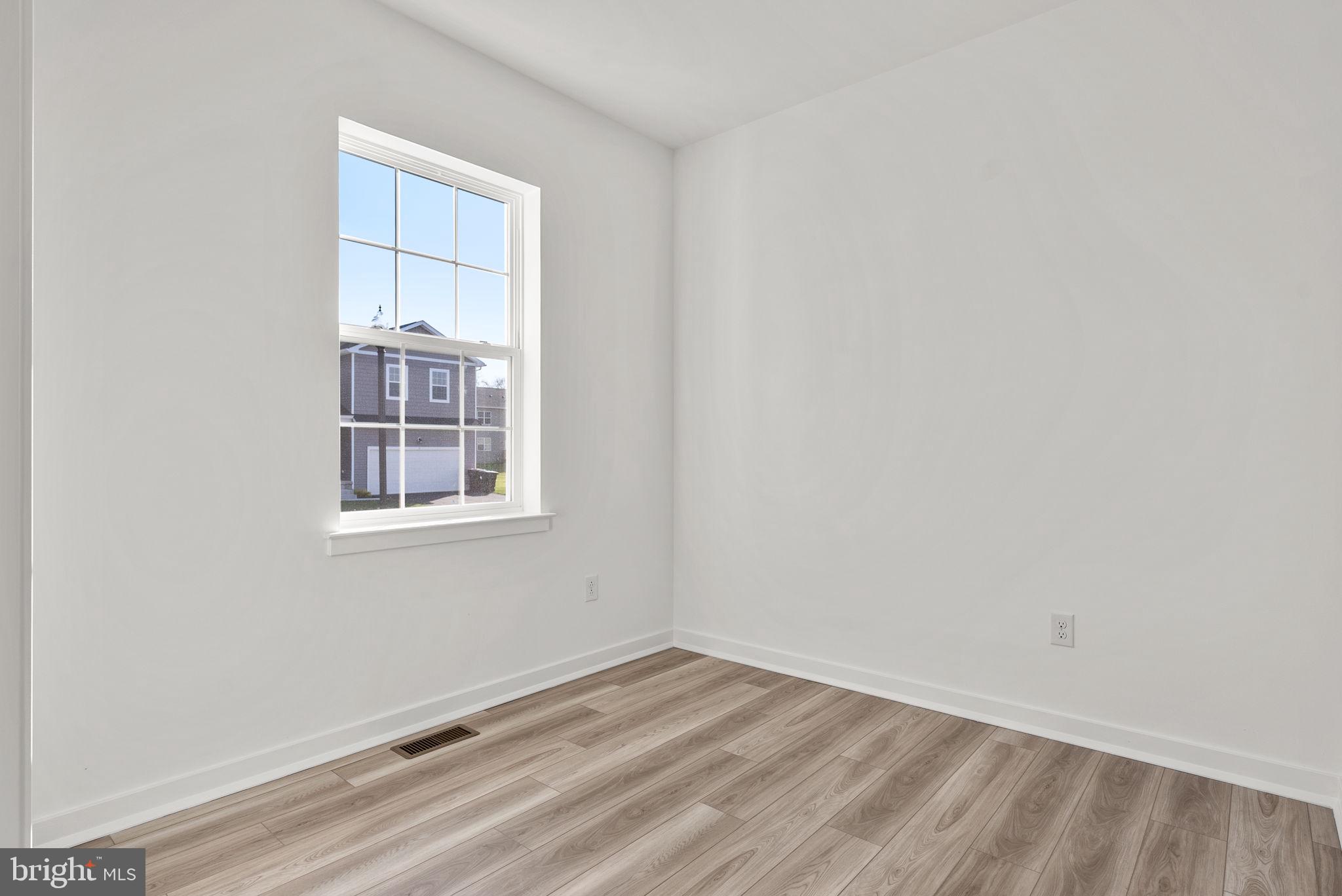 1 Inkwell Lane Sicklerville, NJ 08081 - Photo 5 of 32 an empty room with windows