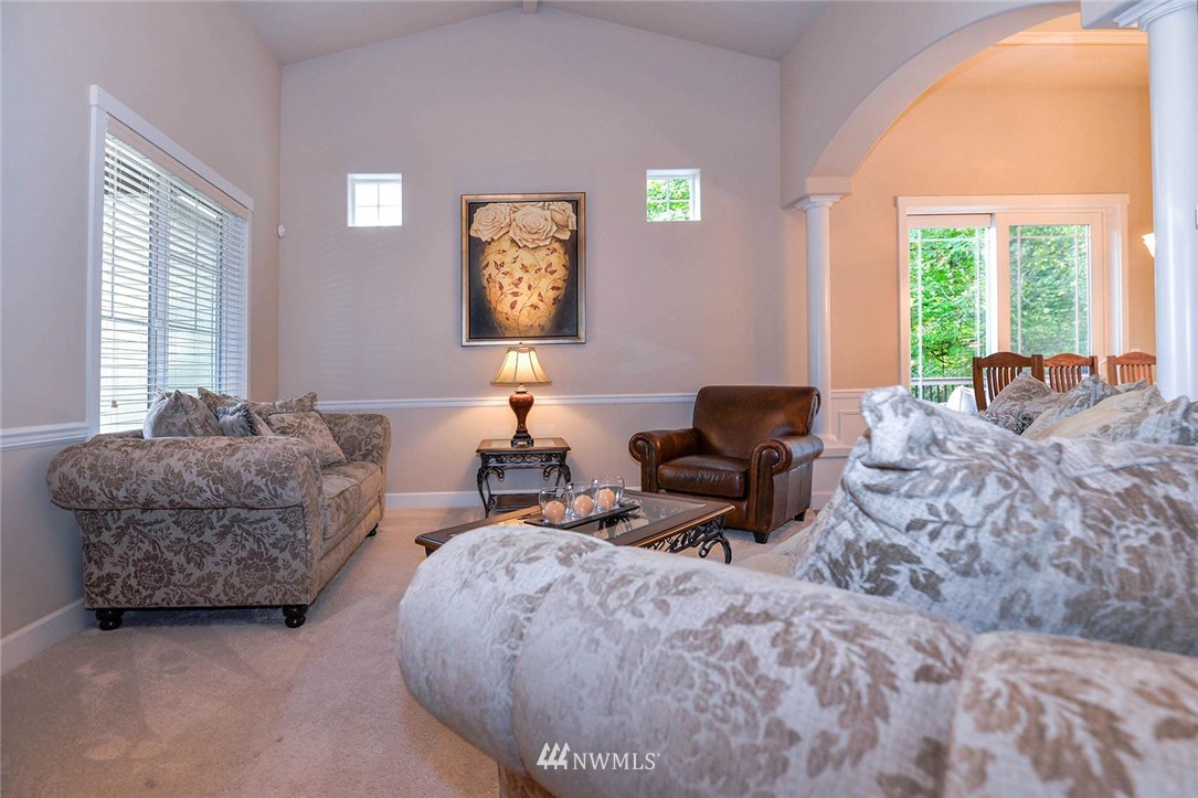 216 156th Place Southeast Bothell, WA 98012 - Photo 2 of 25 Gallery Image 2