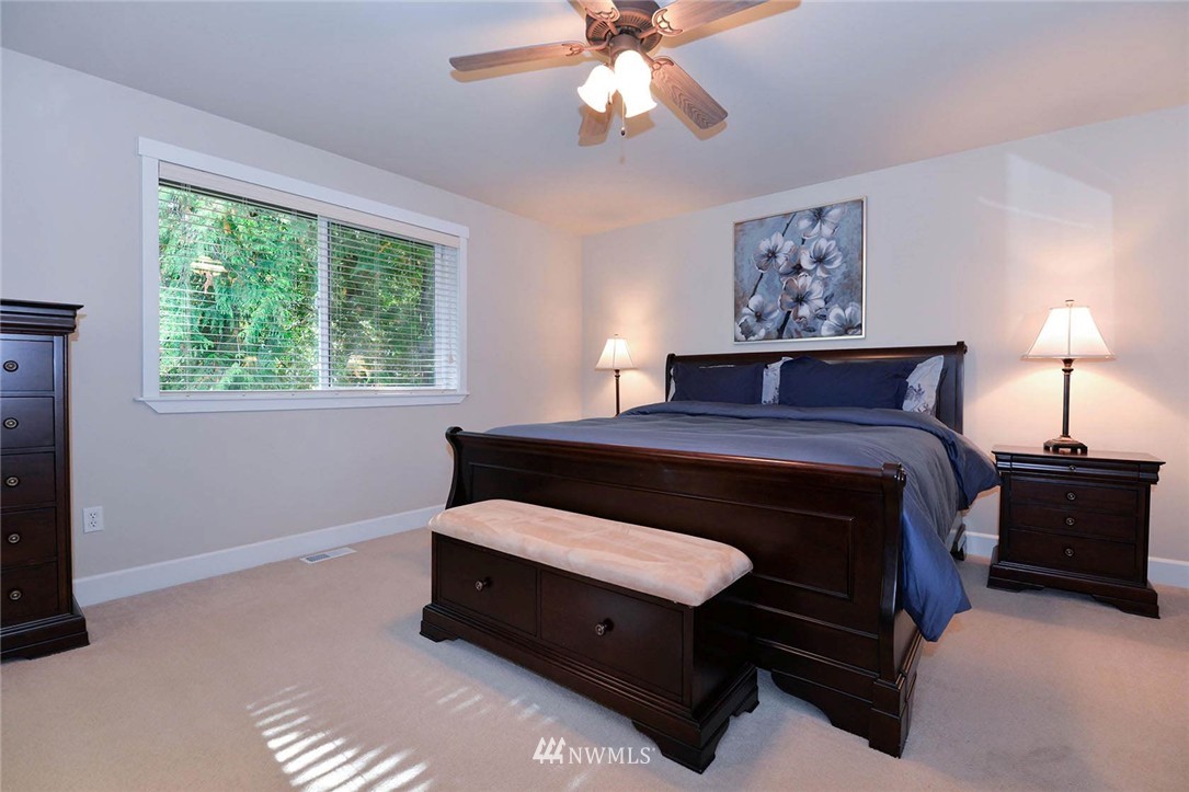 216 156th Place Southeast Bothell, WA 98012 - Photo 15 of 25 Gallery Image 15