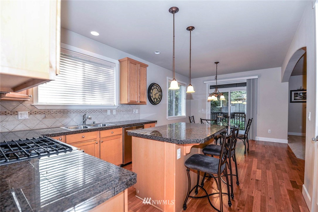 216 156th Place Southeast Bothell, WA 98012 - Photo 7 of 25 Gallery Image 7