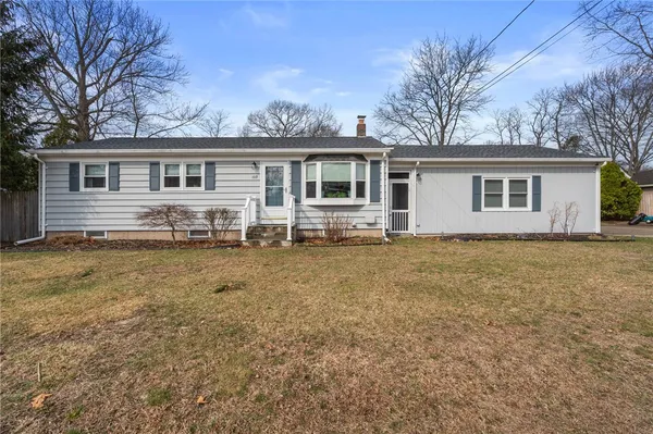 $455,250 | 109 Hawksley Avenue, Warwick, RI 02889