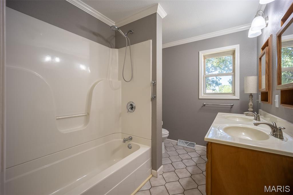 2125 Barron Road Poplar Bluff, MO 63901 - Photo 15 of 36