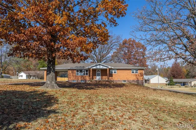 $259,900 | 2125 Barron Road, Poplar Bluff, MO 63901