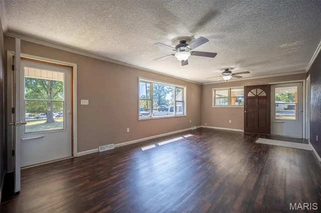 $259,900 | 2125 Barron Road, Poplar Bluff, MO 63901