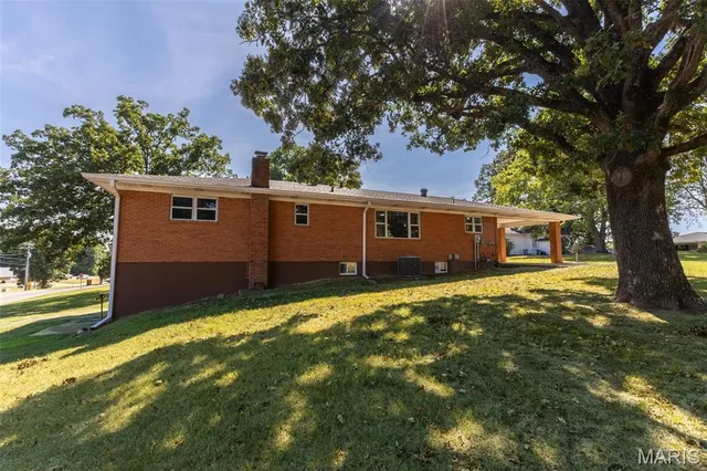 $259,900 | 2125 Barron Road, Poplar Bluff, MO 63901