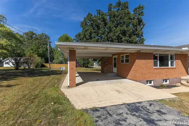 $259,900 | 2125 Barron Road, Poplar Bluff, MO 63901