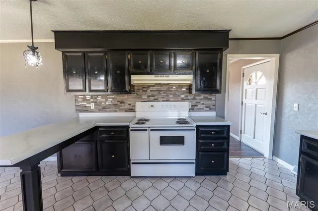 $259,900 | 2125 Barron Road, Poplar Bluff, MO 63901