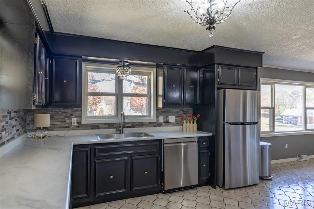 2125 Barron Road Poplar Bluff, MO 63901 - Photo 8 of 36