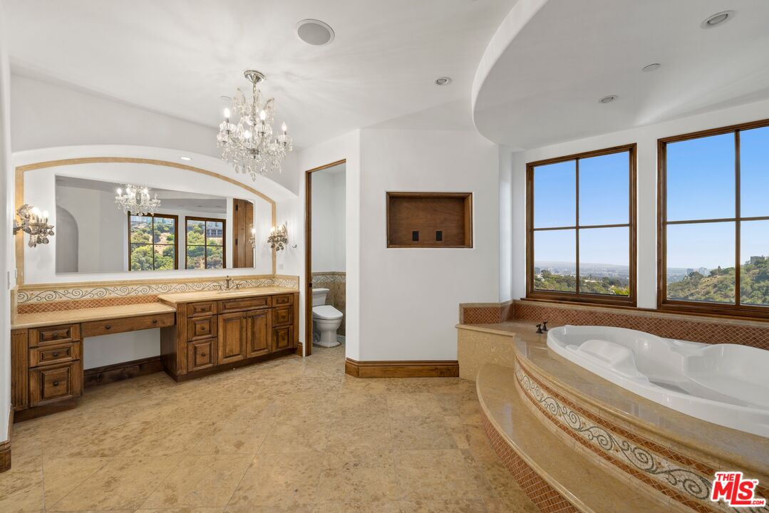 1111 Stradella Road Los Angeles, CA 90077 - Photo 20 of 37