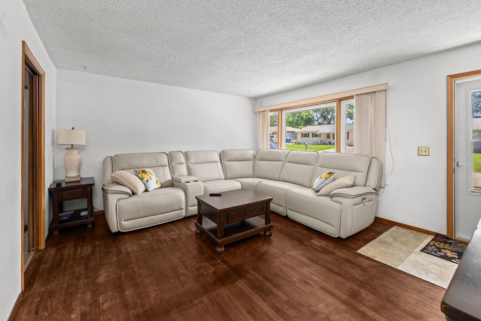 1406 15th Street Silvis, IL 61282 - Photo 5 of 36