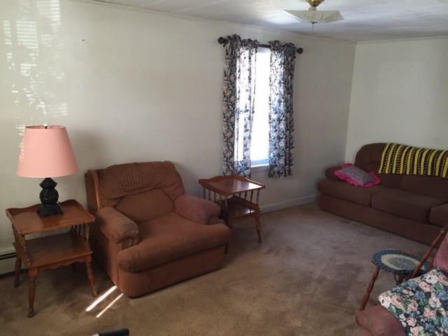 3 Vaughn Street Augusta, ME 04330 - Photo 6 of 12 Living room