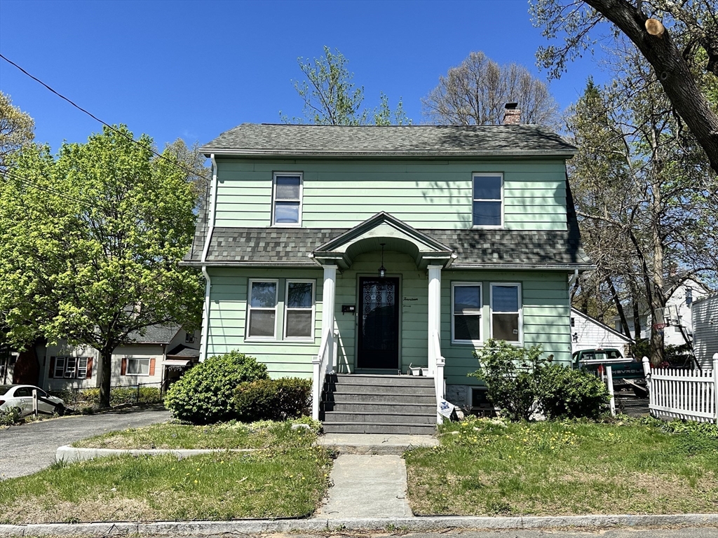 14 Aster Street Springfield, MA 01109 - Photo 3 of 38 Gallery Image 3