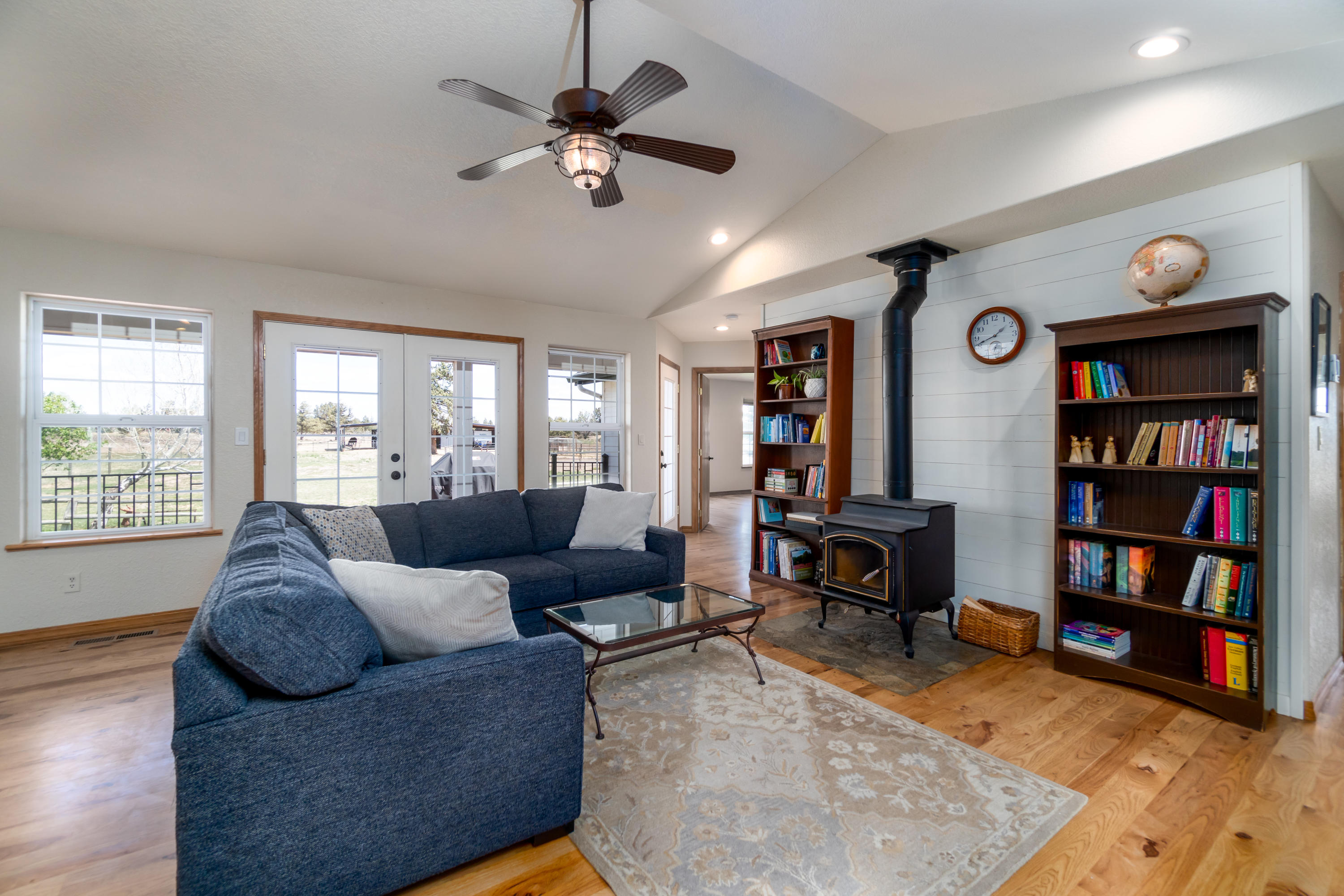 1422 Southwest Bent Loop Powell Butte, OR 97753 - Photo 18 of 47 1422BentLp_GreatRoom1
