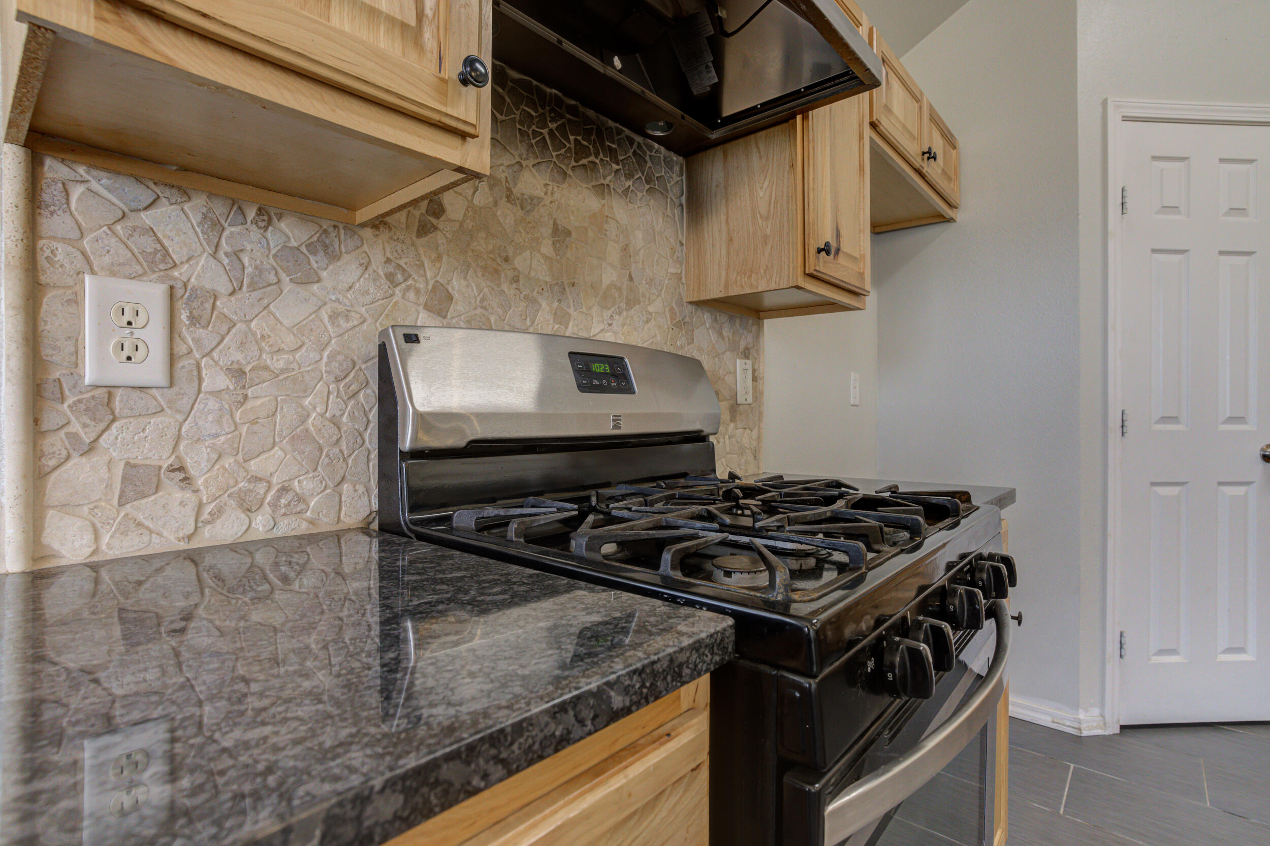 1608 48th Street Lubbock, TX 79412 - Photo 13 of 35 DSC07073_4_5_6_7