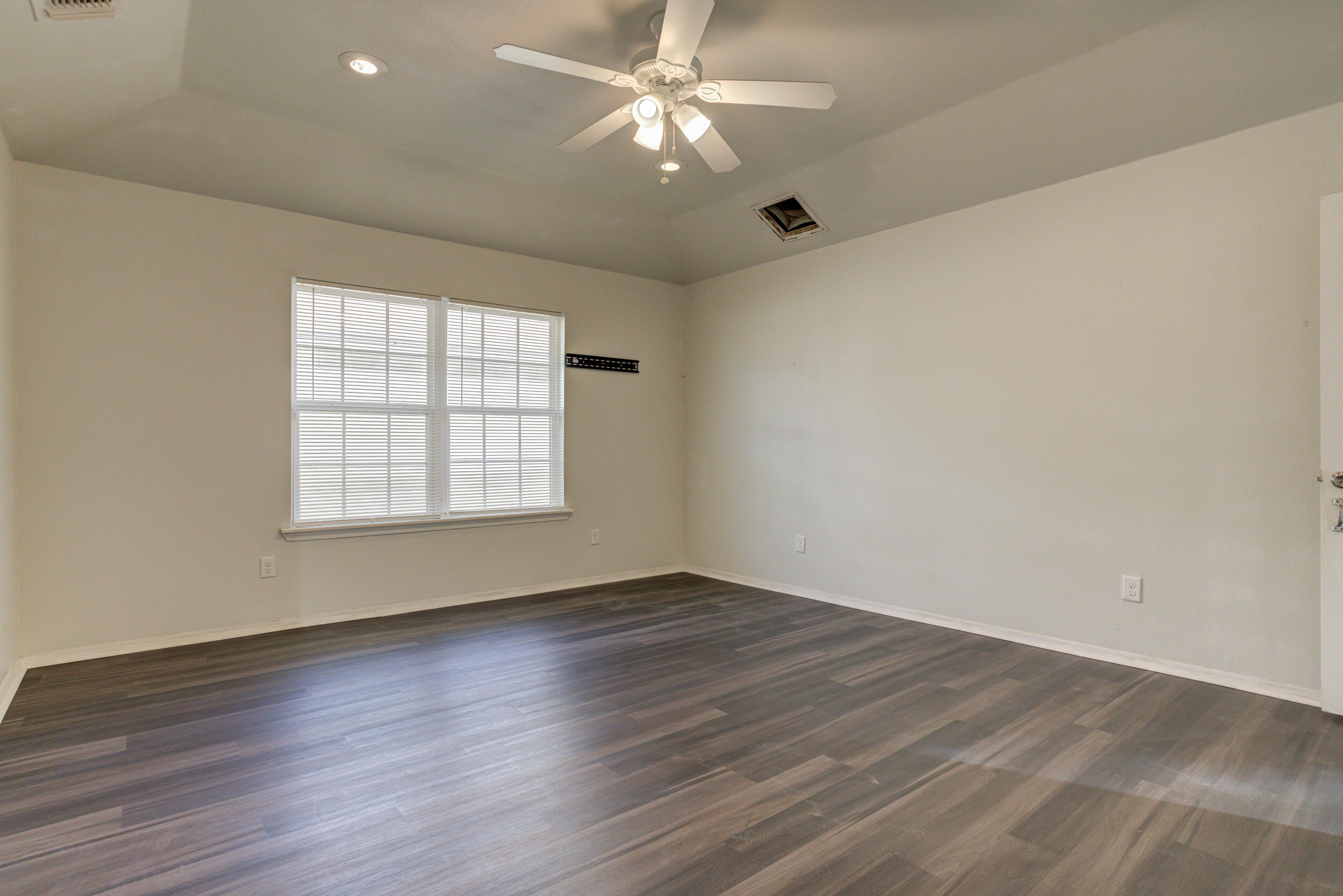1608 48th Street Lubbock, TX 79412 - Photo 27 of 35 DSC07013_4_5_6_7