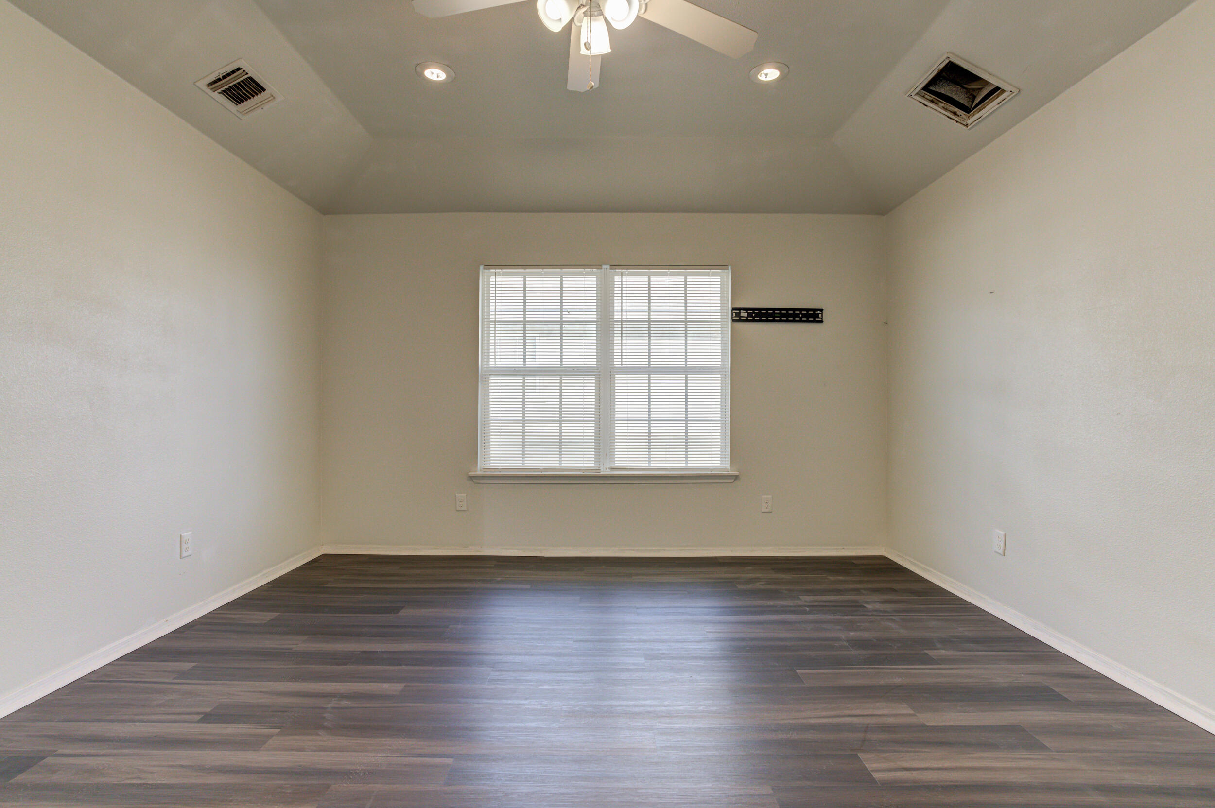 1608 48th Street Lubbock, TX 79412 - Photo 28 of 35 DSC07018_19_20_21_22