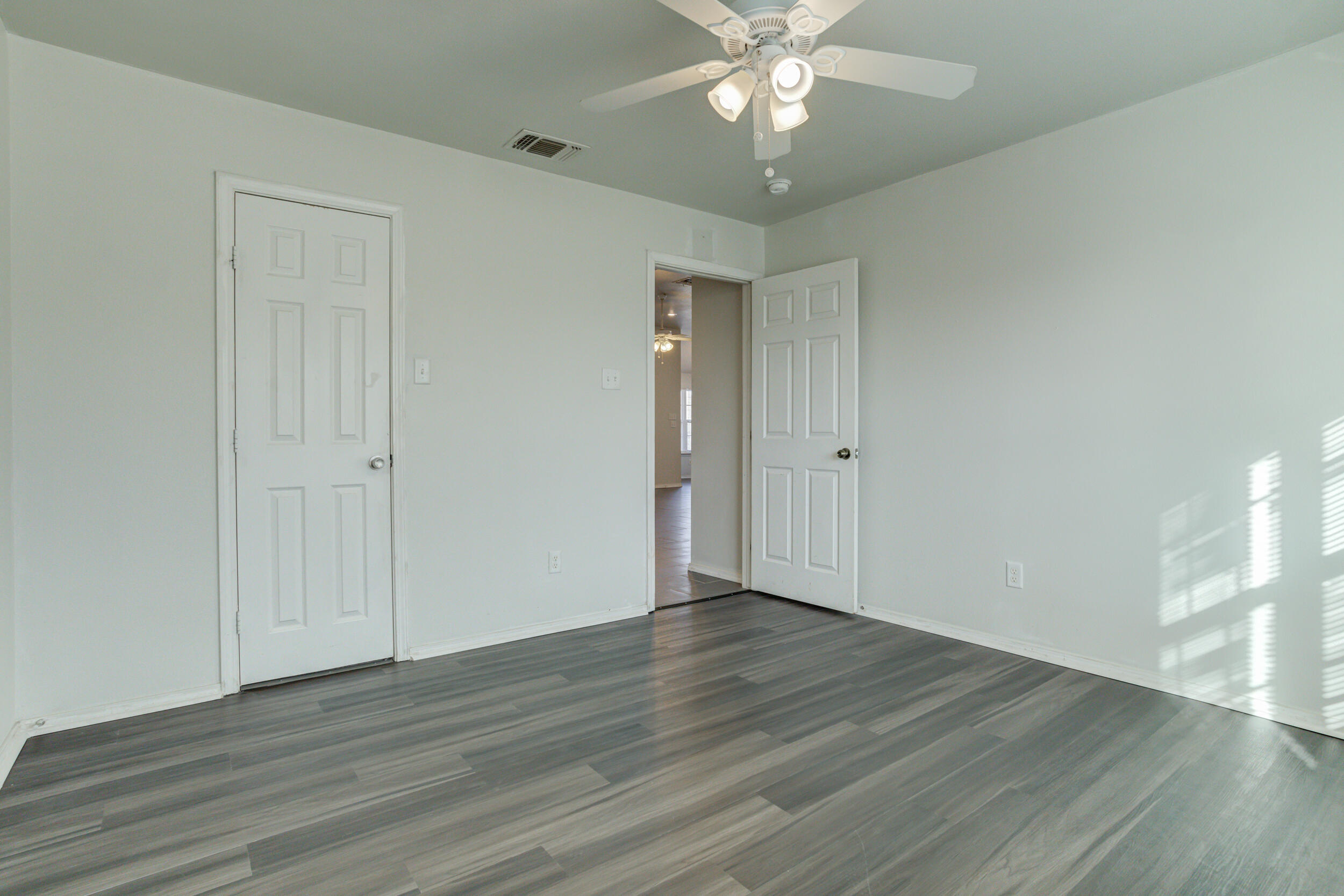 1608 48th Street Lubbock, TX 79412 - Photo 32 of 35 DSC07118_19_20_21_22