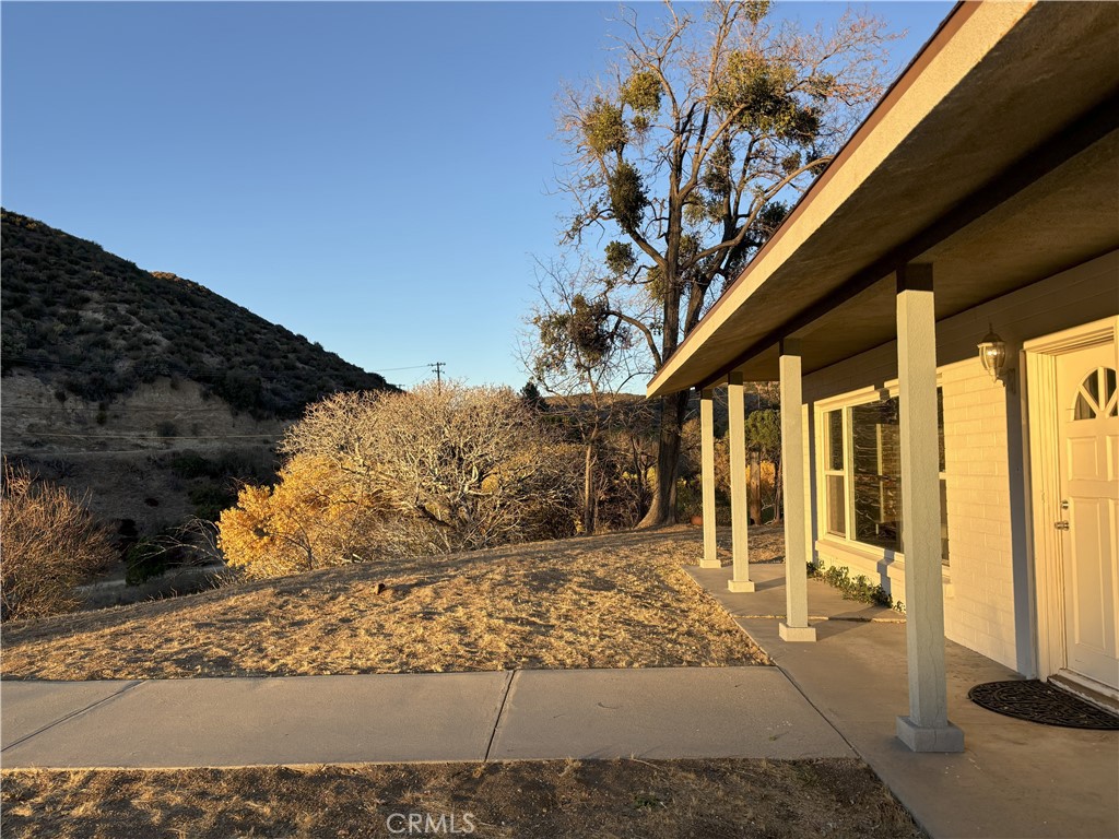 42930 Lake Hughes Road Lake Hughes, CA 93532 - Photo 5 of 54 a view of a pathway of the house