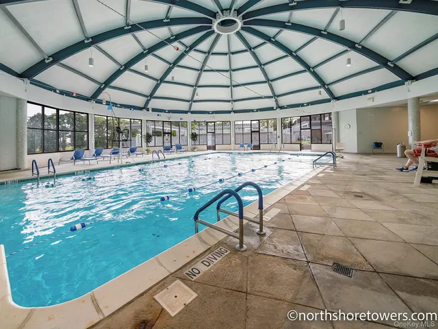 a view of a tennis court