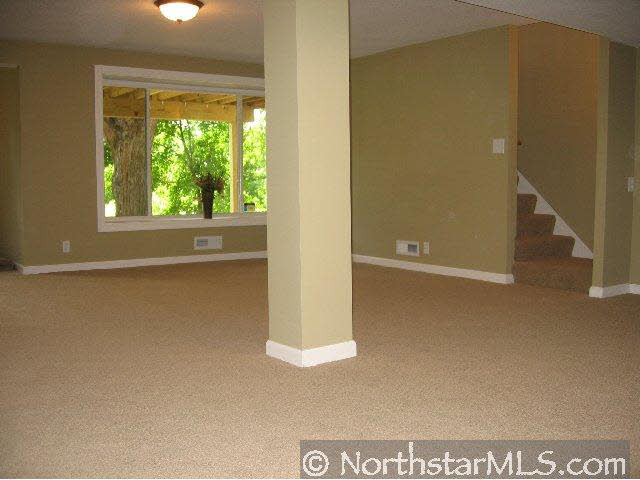 9408 Thomas Road Bloomington, MN 55431 - Photo 8 of 10 Gallery Image 8