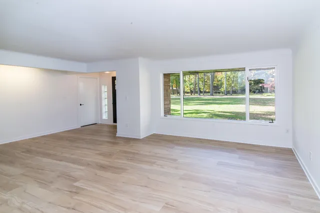 $524,999 | 16832 Bell Creek Lane, Livonia, MI 48154