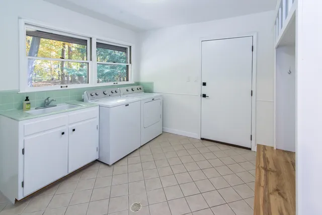 $524,999 | 16832 Bell Creek Lane, Livonia, MI 48154