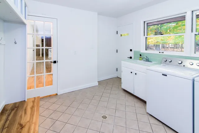 $524,999 | 16832 Bell Creek Lane, Livonia, MI 48154