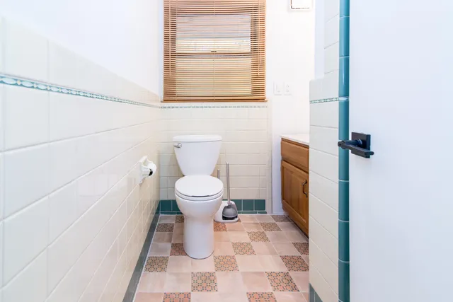 $524,999 | 16832 Bell Creek Lane, Livonia, MI 48154