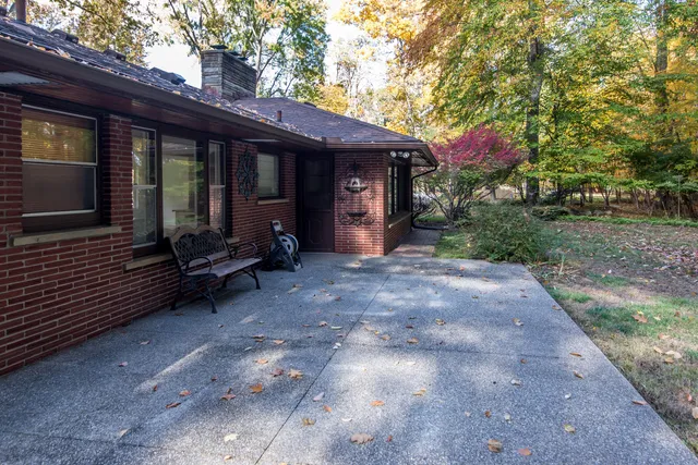 $524,999 | 16832 Bell Creek Lane, Livonia, MI 48154