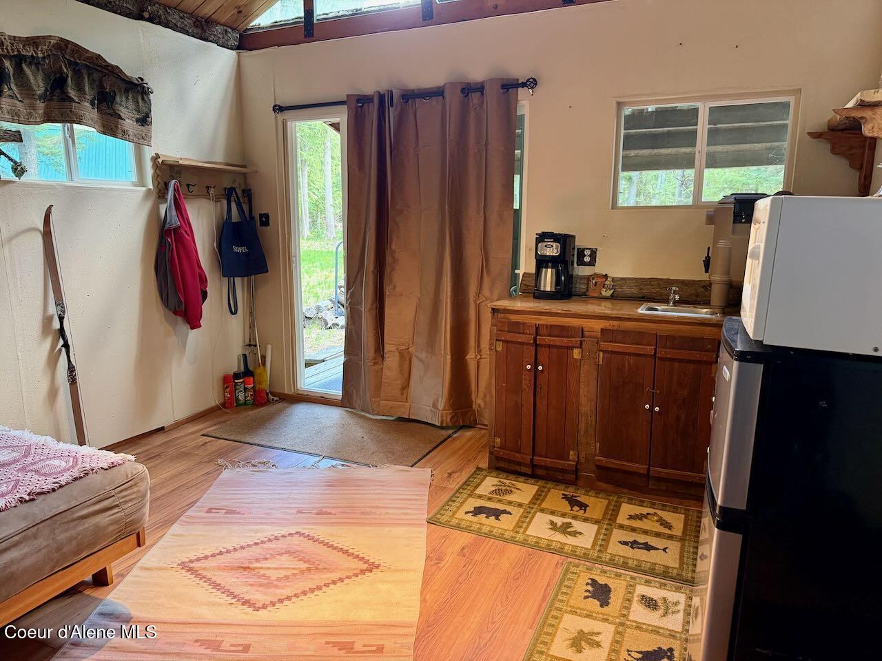 8213 Rapid Lightning Road Sandpoint, ID 83864 - Photo 10 of 40 Cozy Cabin