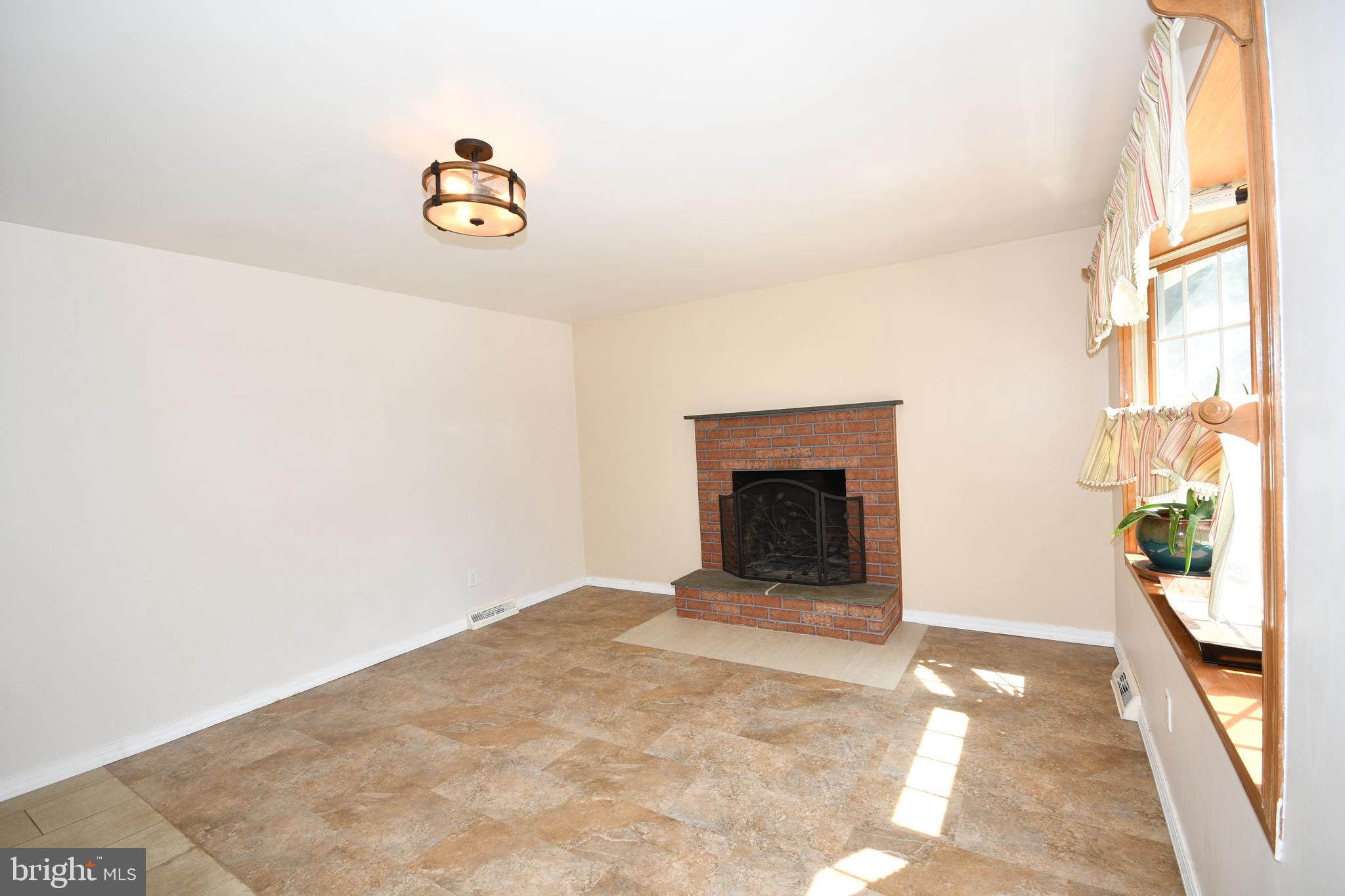 402 Topsfield Road Hockessin, DE 19707 - Photo 12 of 79 Gallery Image 12