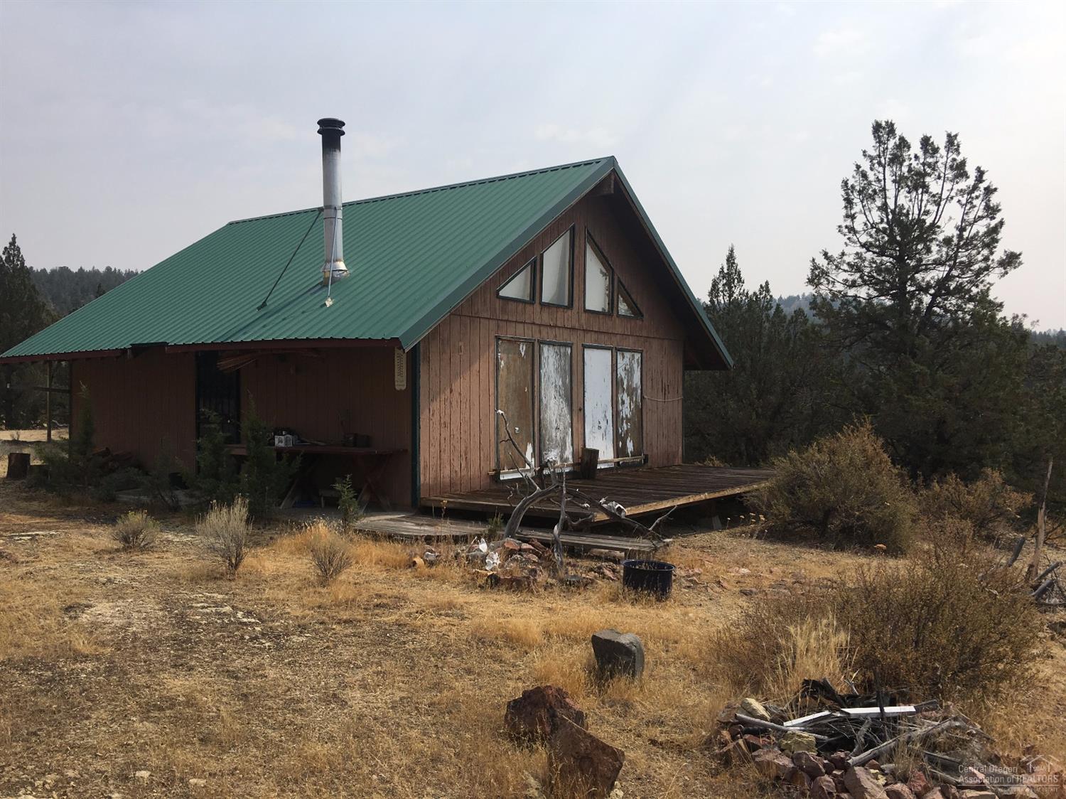 14385 Southeast Reed Road Prineville, OR 97754 - Photo 1 of 24 Primary Photo