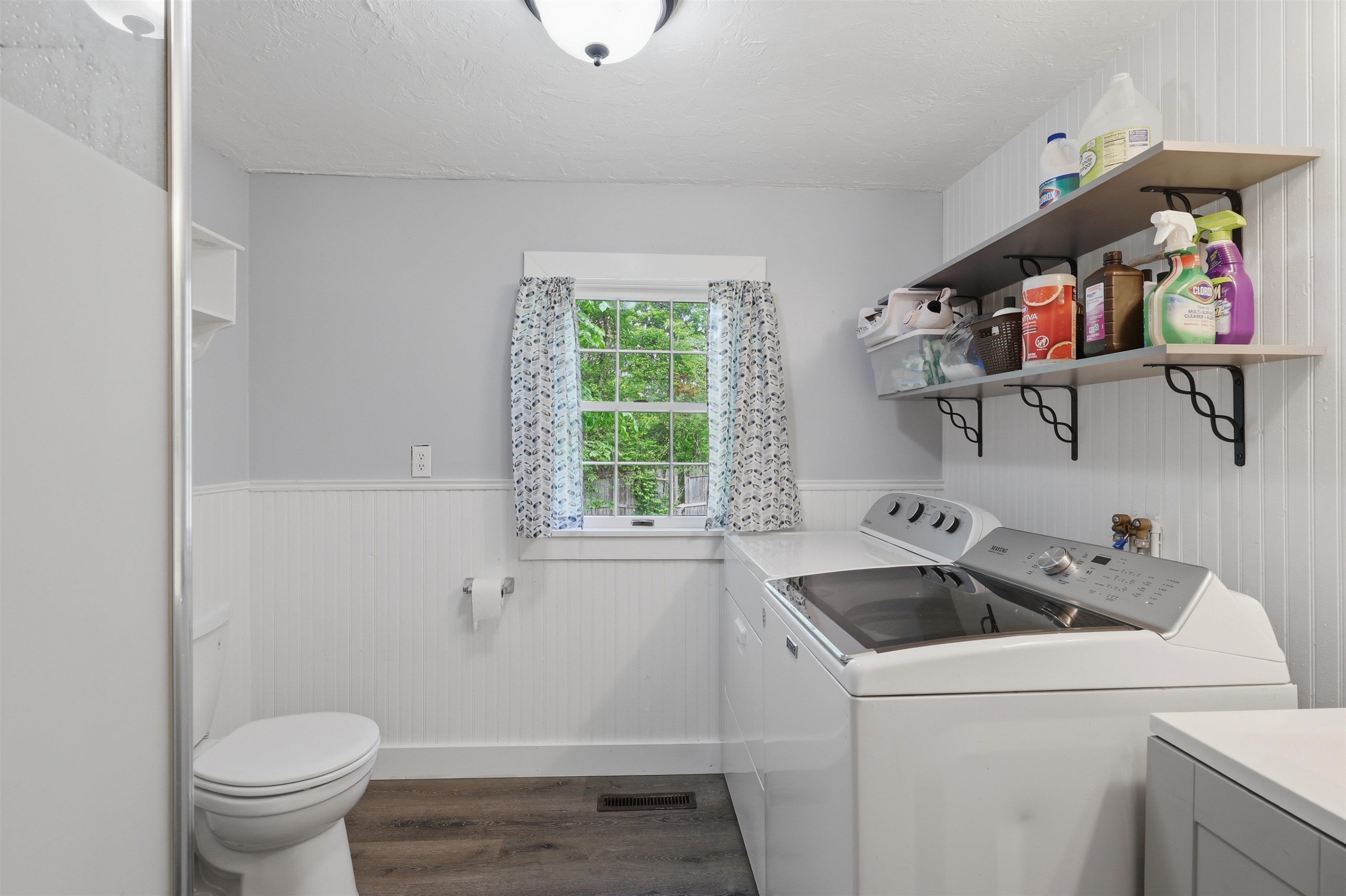 32 East Lull Place New Boston, NH 03070 - Photo 9 of 27