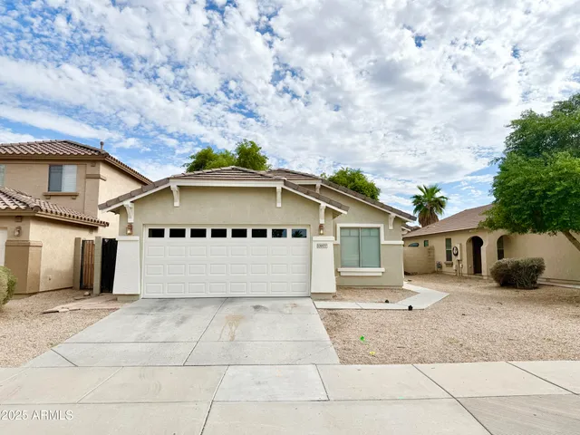 $1,795 | 13927 West Port Royale Lane, Surprise, AZ 85379