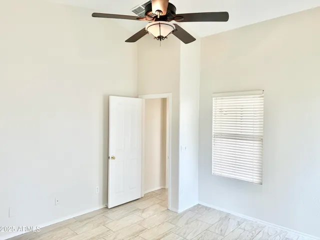 $1,795 | 13927 West Port Royale Lane, Surprise, AZ 85379