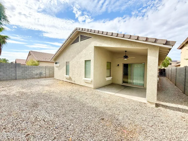 $1,795 | 13927 West Port Royale Lane, Surprise, AZ 85379