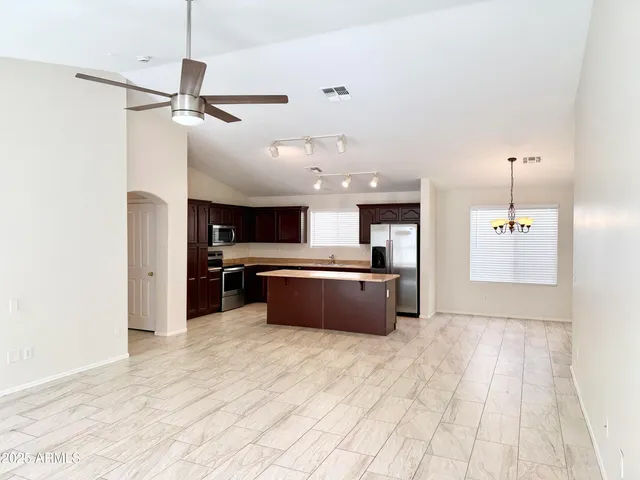 $1,795 | 13927 West Port Royale Lane, Surprise, AZ 85379