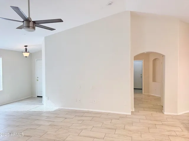 $1,795 | 13927 West Port Royale Lane, Surprise, AZ 85379