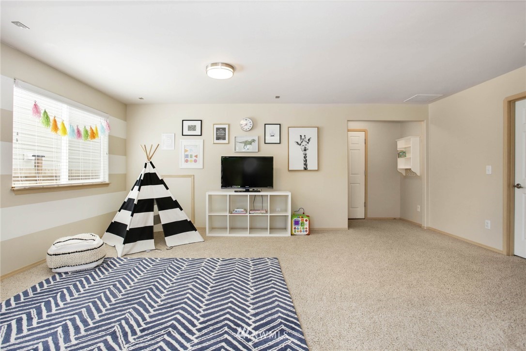 19023 4th Avenue Southeast Bothell, WA 98012 - Photo 15 of 24 Gallery Image 15