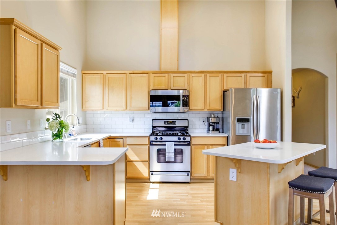 19023 4th Avenue Southeast Bothell, WA 98012 - Photo 6 of 24 Gallery Image 6
