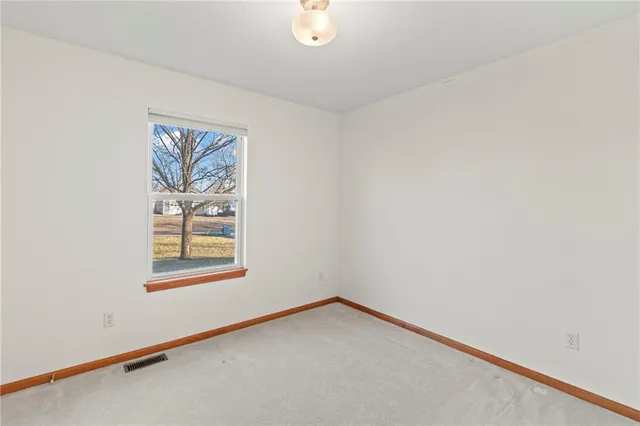 $265,000 | 301 Walnut Street, Lathrop, MO 64465