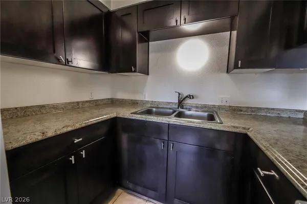 $1,000 | 1404 East Mesquite Avenue, Unit 8, Las Vegas, NV 89101