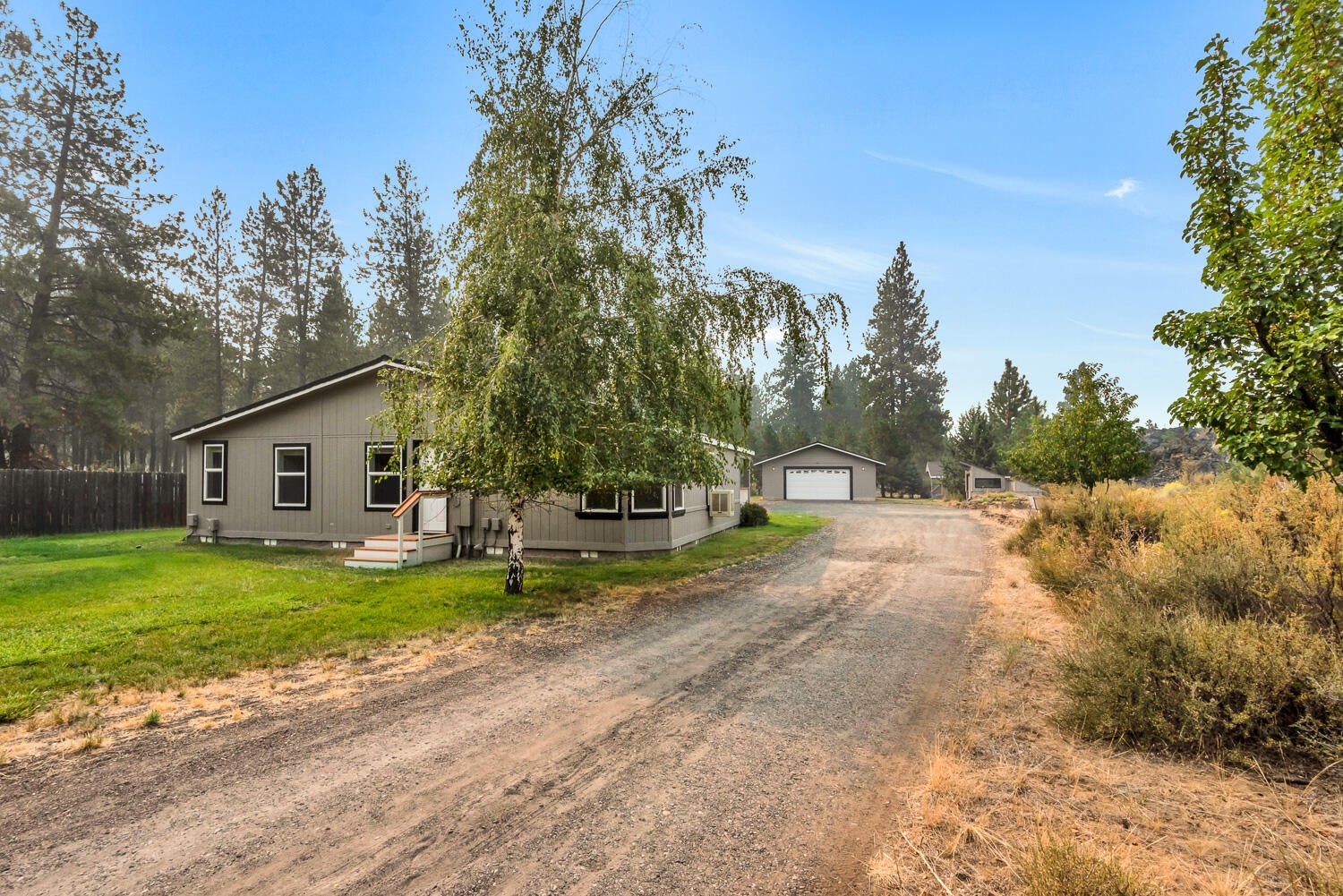 59919 Hopi Road Bend, OR 97702 - Photo 3 of 27 OReilly_20210909_3_130478_72ppi