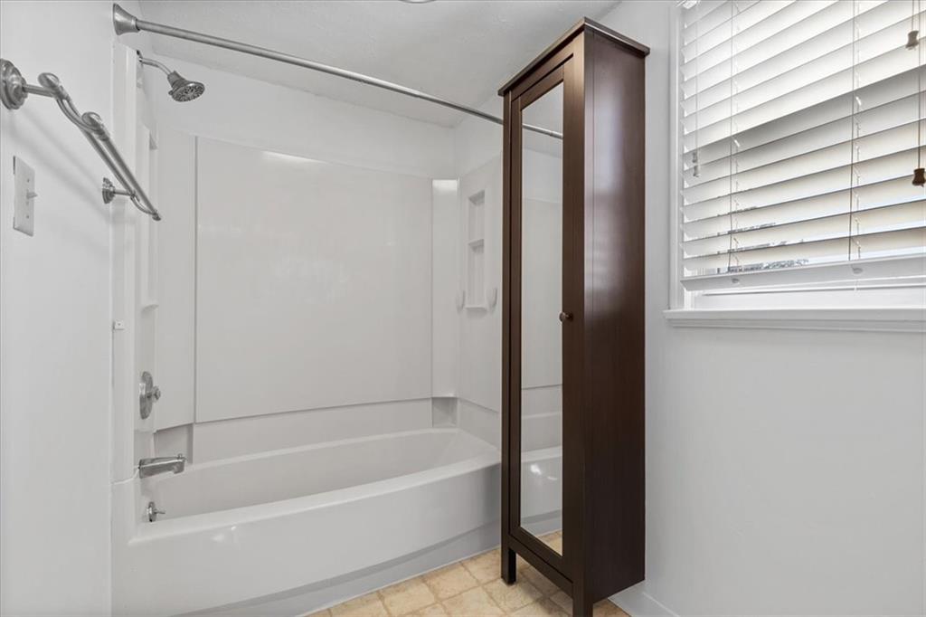 23 Beaver Grade Road McKees Rocks, PA 15136 - Photo 17 of 35 Gallery Image 17
