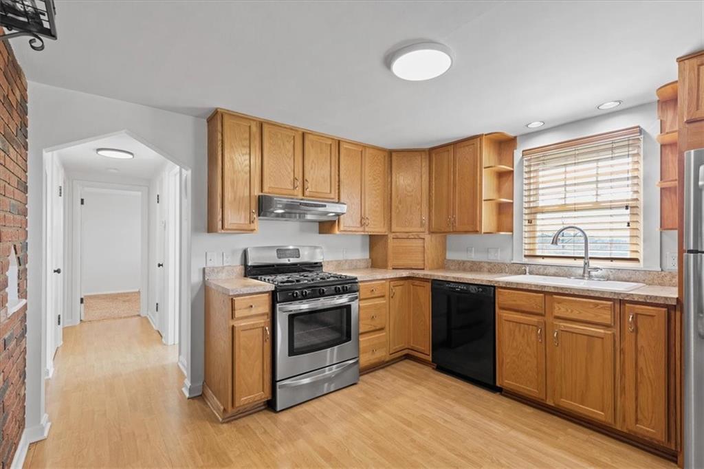 23 Beaver Grade Road McKees Rocks, PA 15136 - Photo 7 of 35 Gallery Image 7
